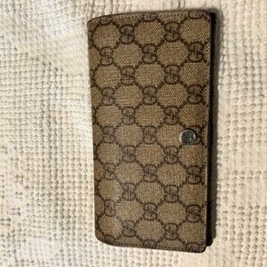 Gucci wallet